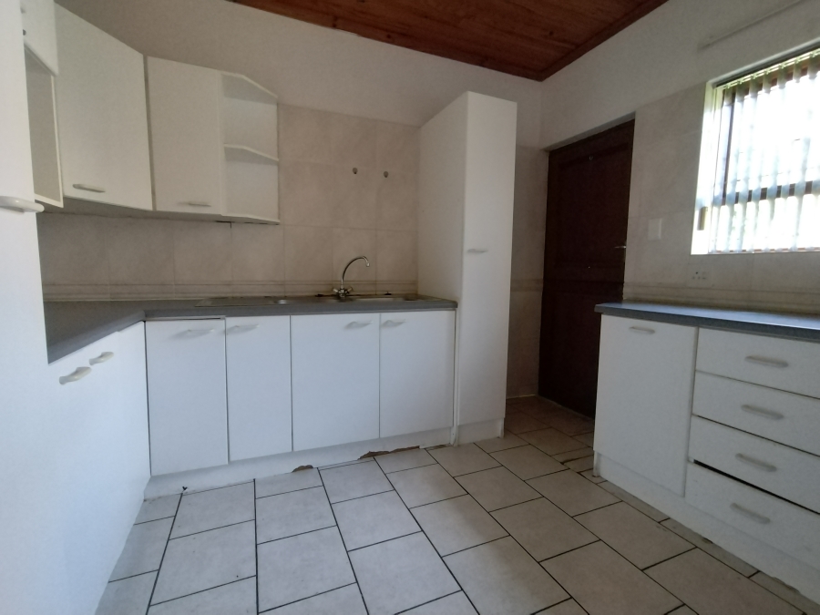 3 Bedroom Property for Sale in Wavecrest Eastern Cape